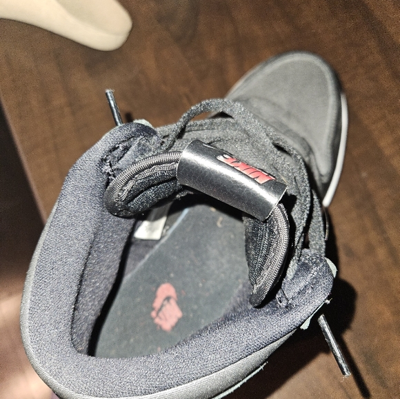 AIR JORDAN 1 RETRO HIGH - Picture 6 of 8